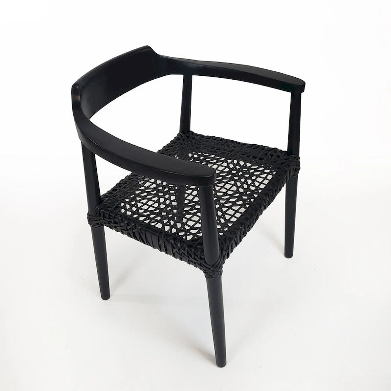 Sillón auxiliar rústico de madera de teca con asiento de cuero tejido