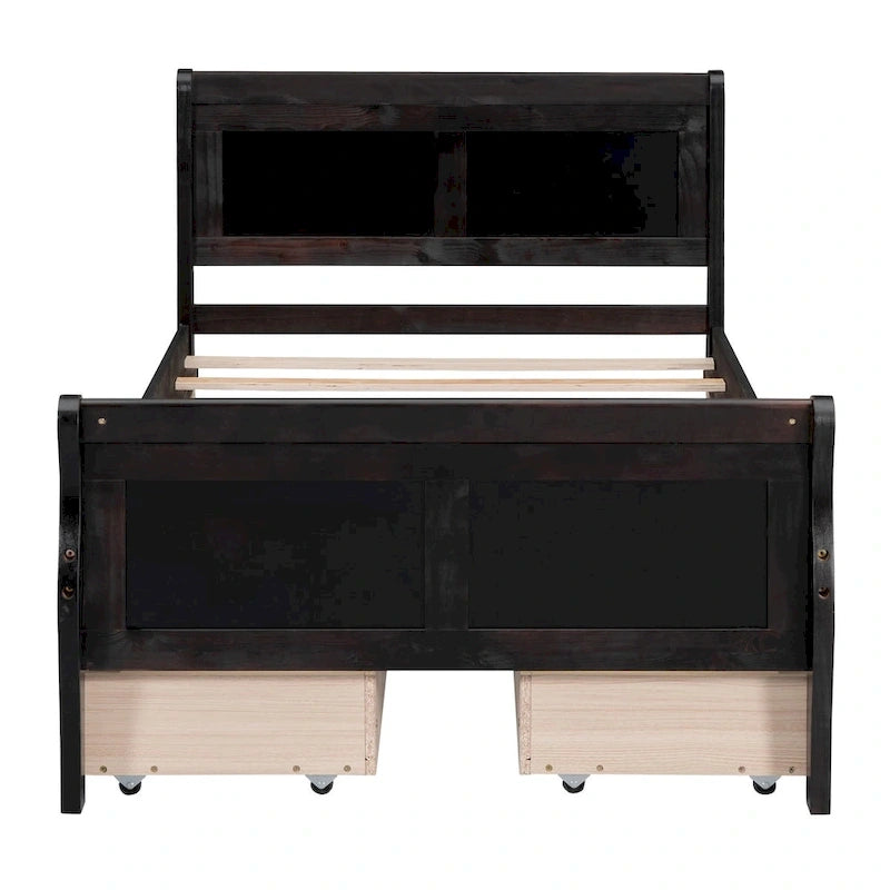 Klassisches Plattformbett aus Holz mit vier Schubladen und Kopfteil mit Paneelen