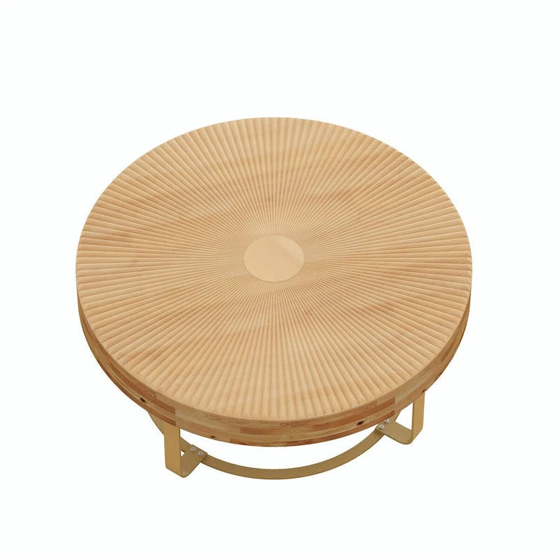 Mesa de centro redonda moderna con patrón de tallado en madera y patas de metal